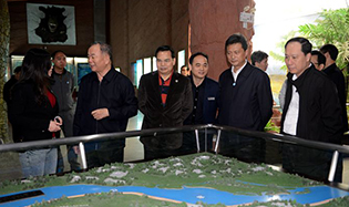 中国法学会会长王乐泉到我馆调研