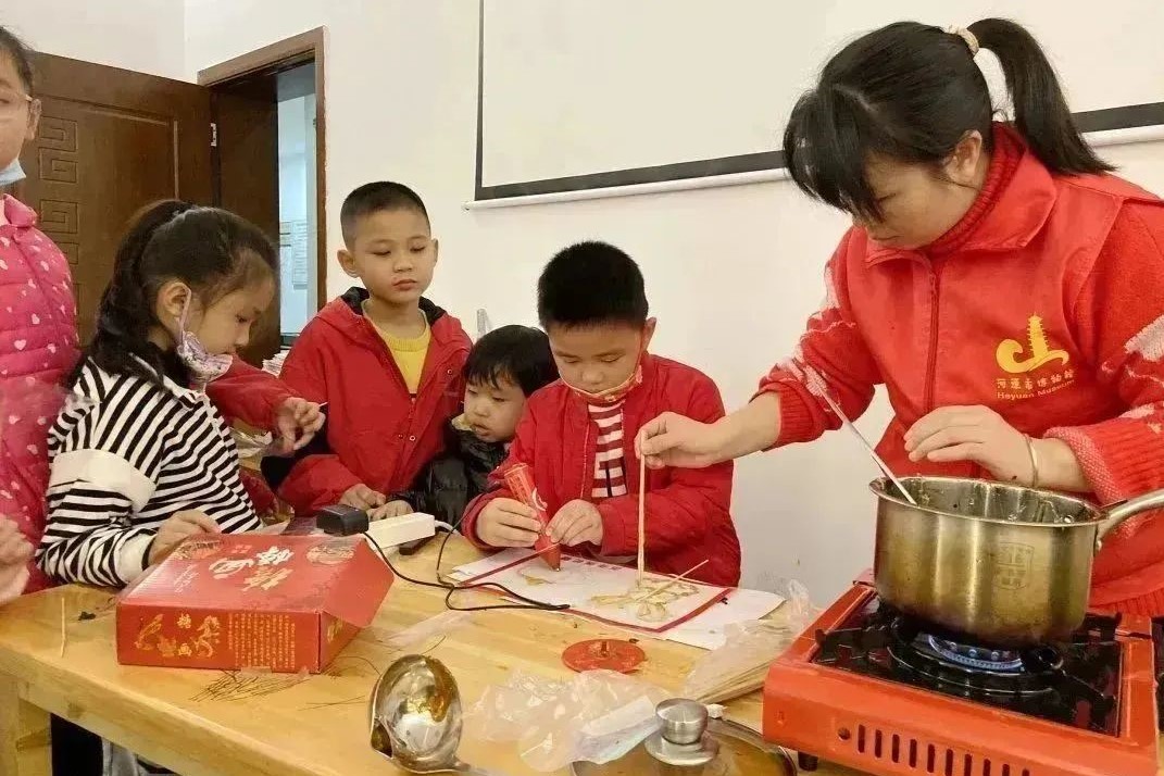 融糖为墨，以勺为笔，非遗糖画带你感受甜蜜元宵